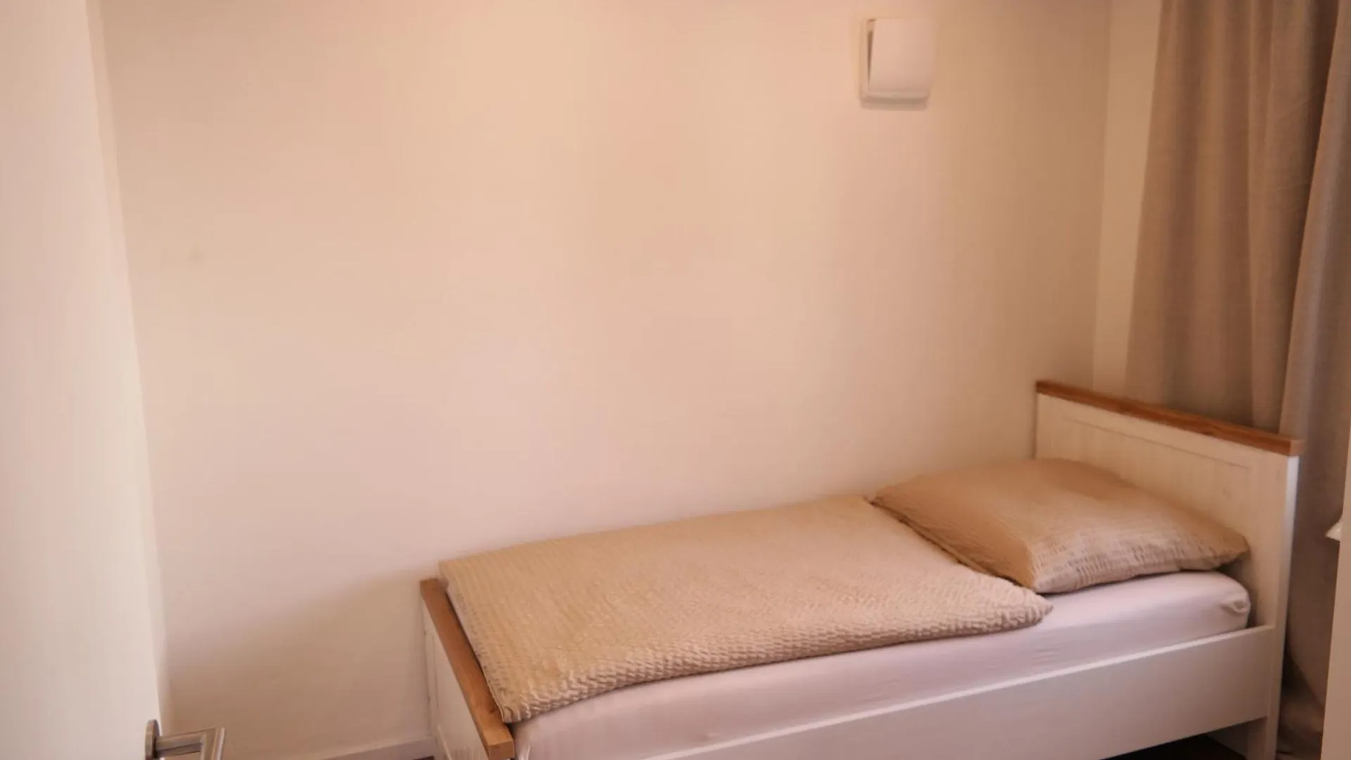 Apartment 67 Бад-Нойштадт-ан-дер-Зале 0*,