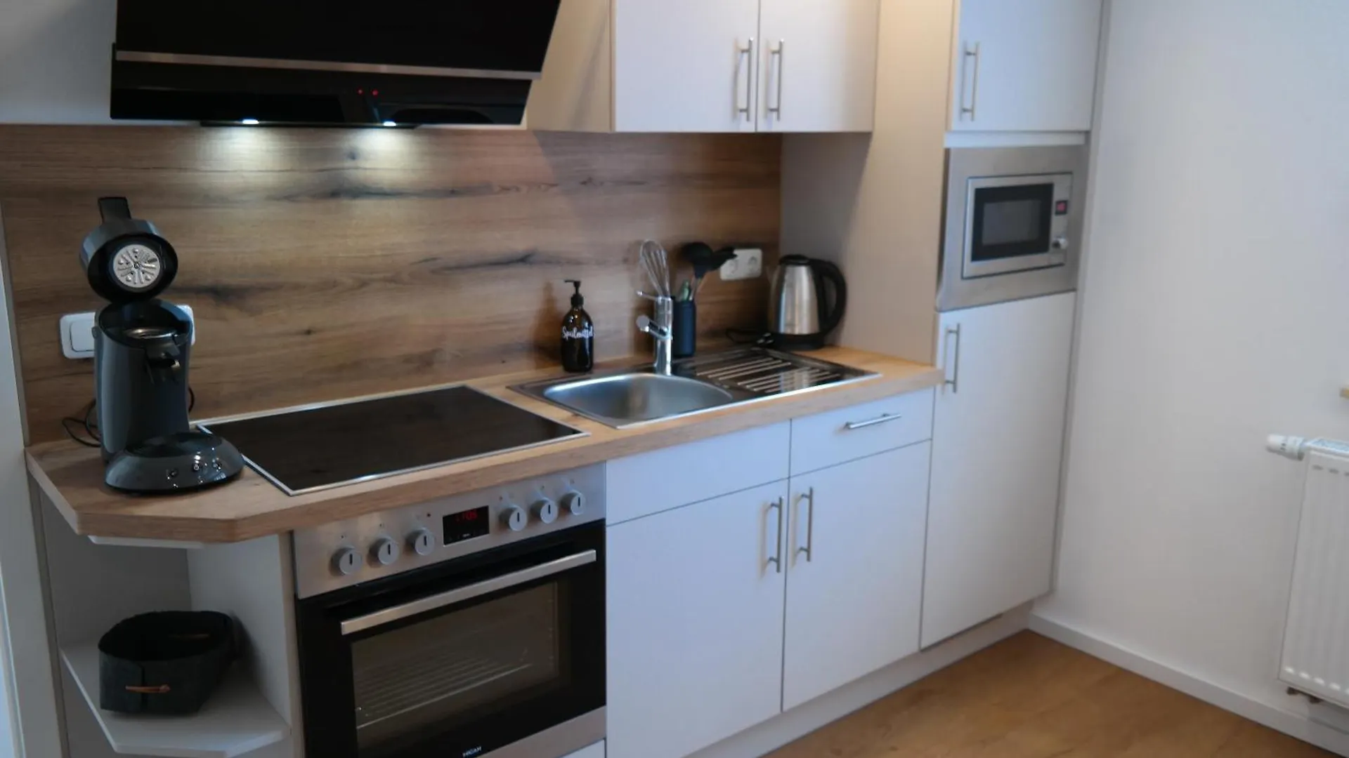 Apartment 67 Бад-Нойштадт-ан-дер-Зале 0*,  Германия